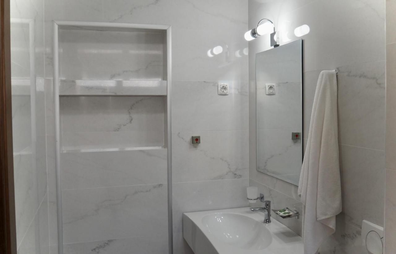 Urban Apartments Sutomore Esterno foto